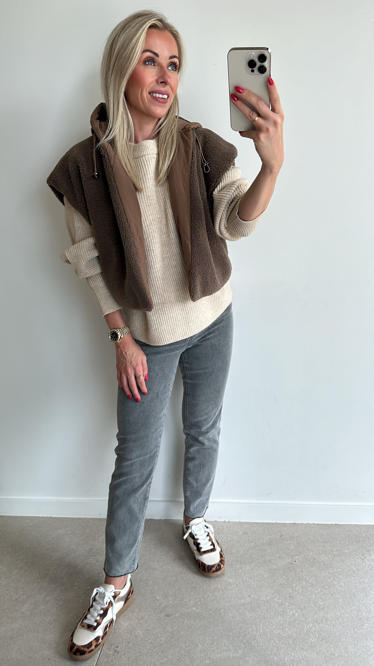 ROXIE Pull - beige